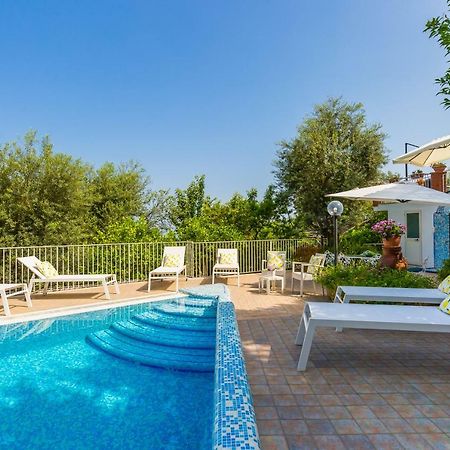 Villa Sorrento Flats Eksteriør billede