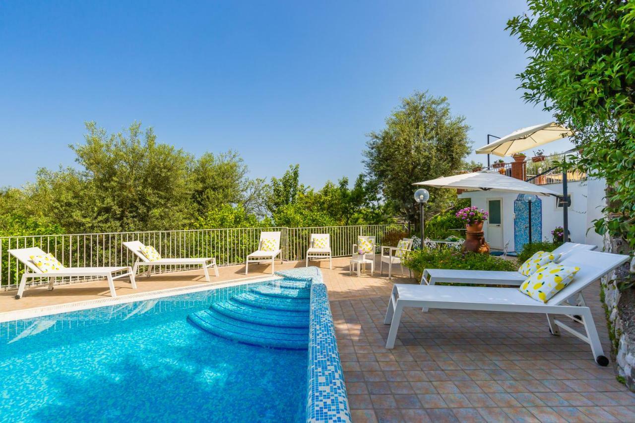 Villa Sorrento Flats Eksteriør billede
