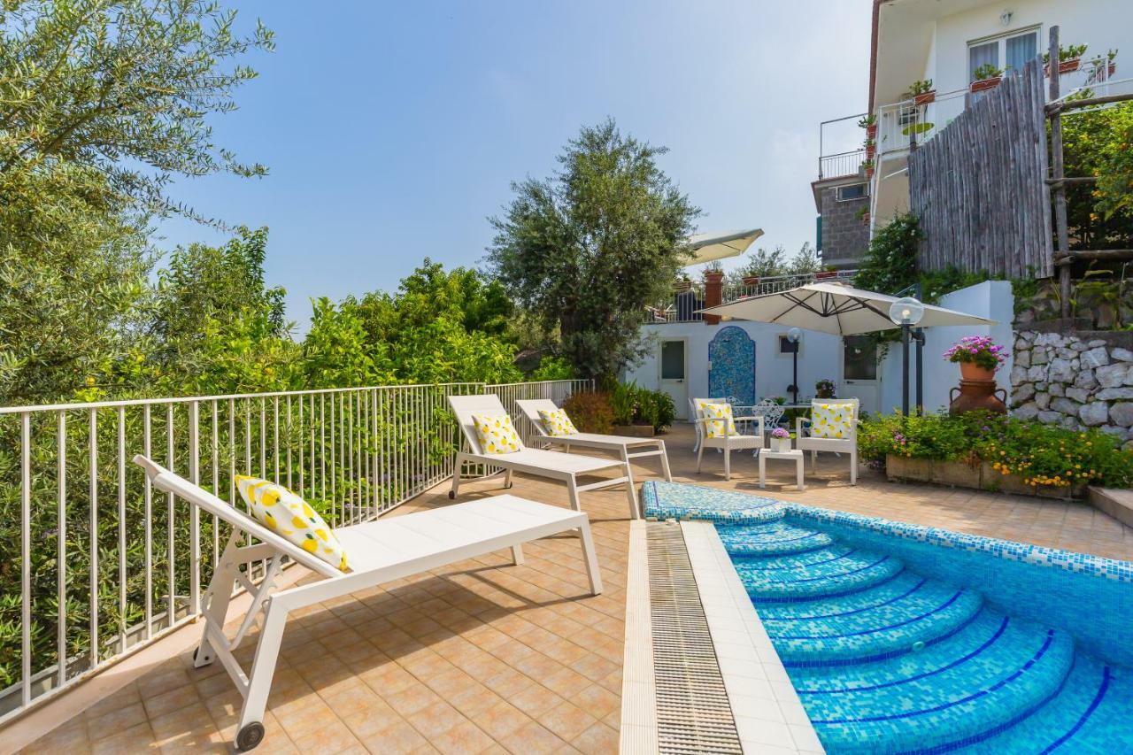 Villa Sorrento Flats Eksteriør billede